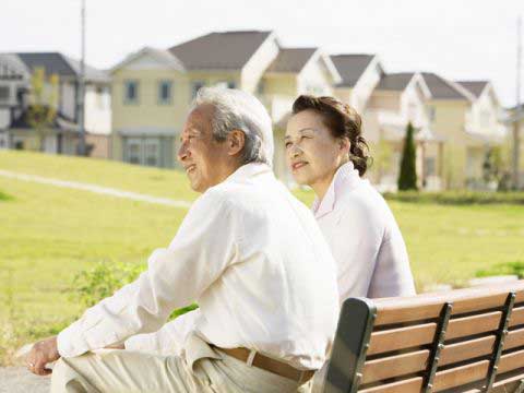 眩暈、吐き気でお困りの女性
