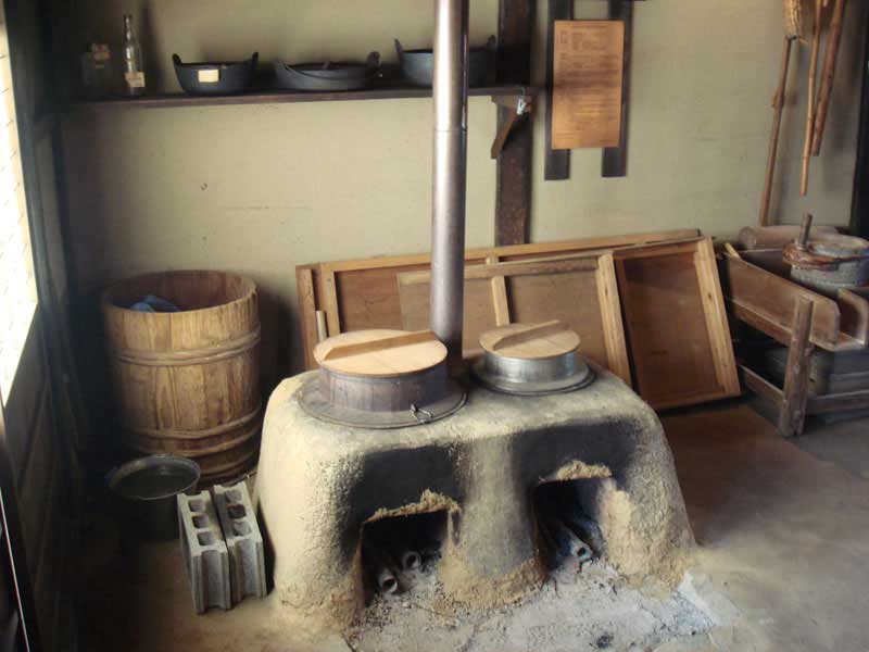 黄土、伏竜肝、黄連、遠志、艾葉、何首烏